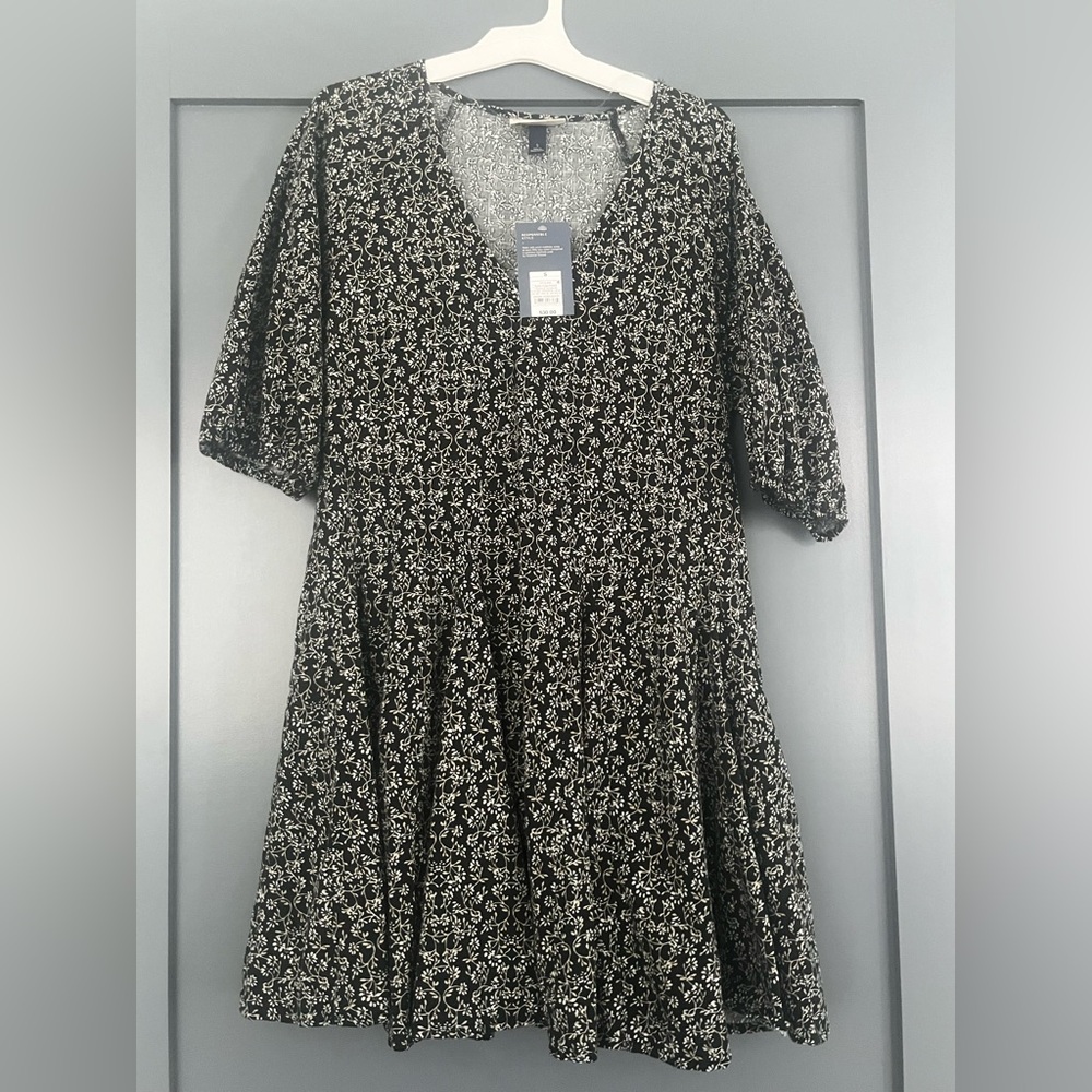 NWT!🖤Black and White🤍Floral Dress🖤